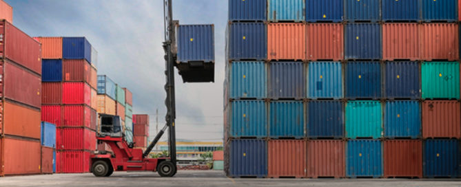 forklift containers at port
