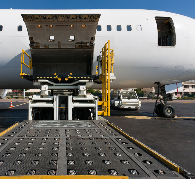 air-freight-cargo-door-open-is-right air freight cargo door open
