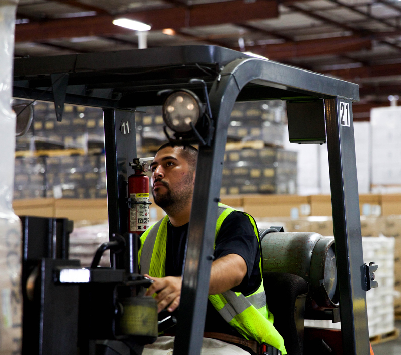 forklift-driver-looking-2-cs-right forklift driver unloading
