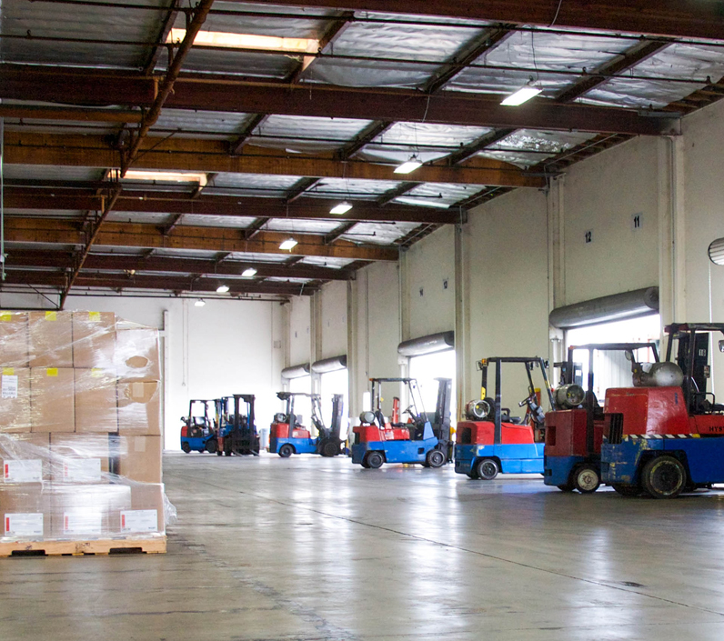 forklifts-in-row-coi-cs-right forklifts lined up