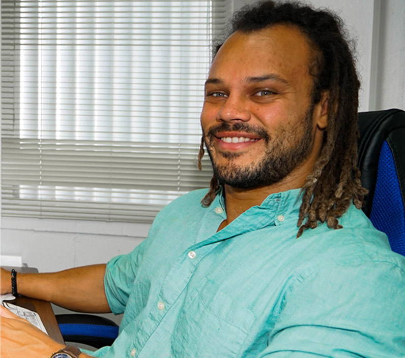 office-worker-man-smiling-3-cs-right office worker